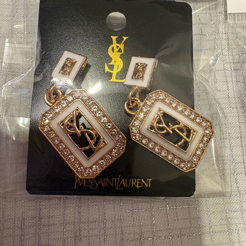 Fashion Gold and White Crystal Drop Earrings
